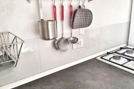 Апартаменты Monolocale Paradiso Valverde 27